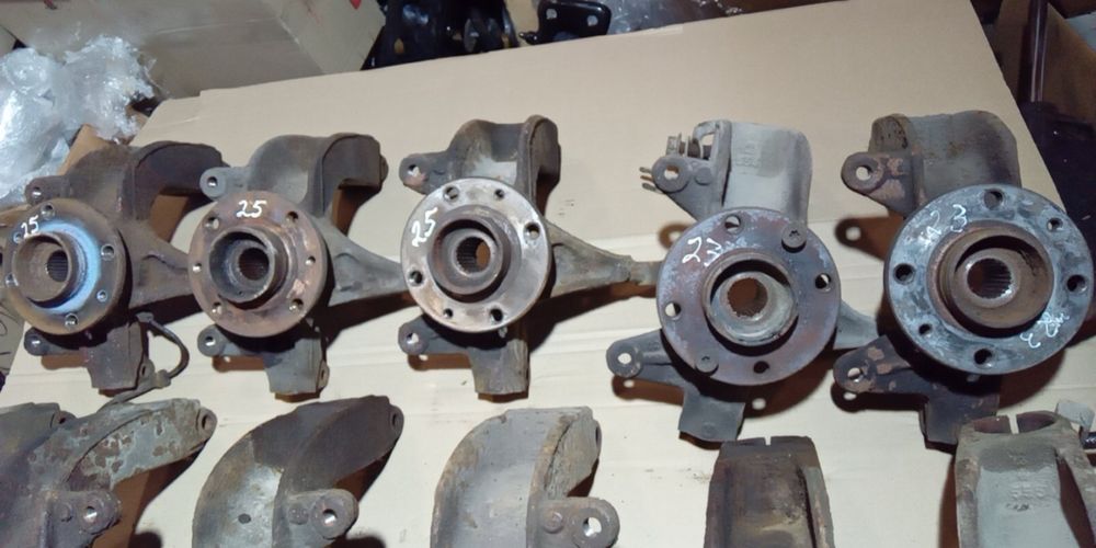 Цапфа Поворотний Кулак Ступиця Рено Меган 2 Сценік 2 Megane 2 Scenic 2