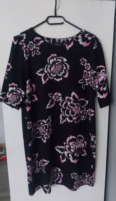 Elegancka sukienka