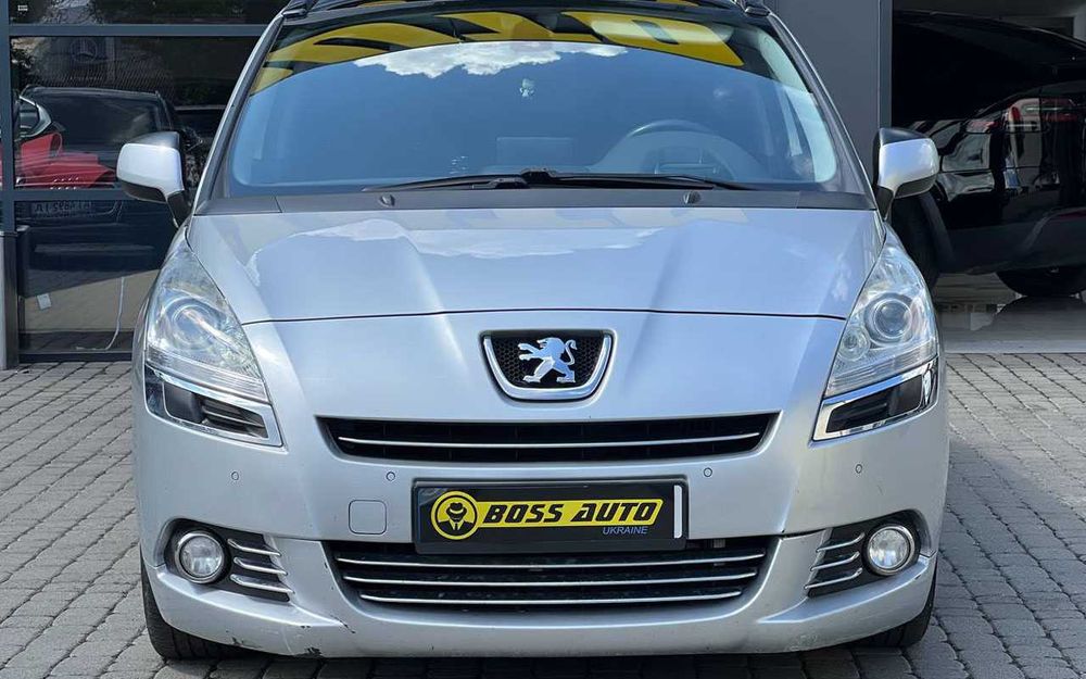 Peugeot 5008 2013