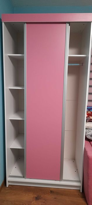 szafka na ubrania, różow