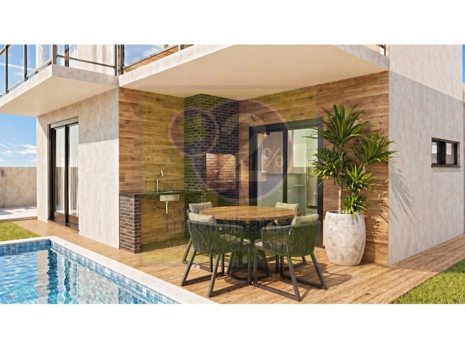 Moradia V4, piscina
