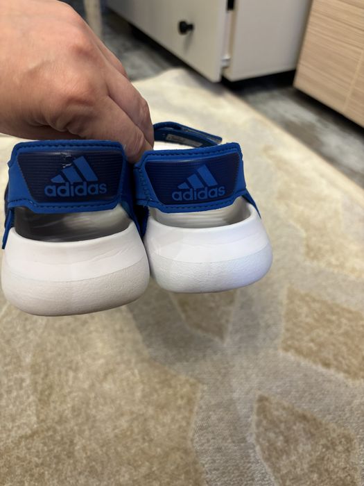 Сандалі adidas 34 розмір