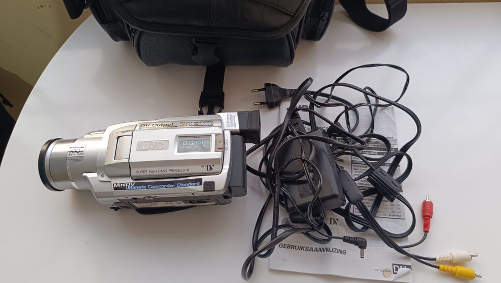Câmara de video JVC GR-DVL145EG MiniDV Digital Camcorder - Vintage Y2K