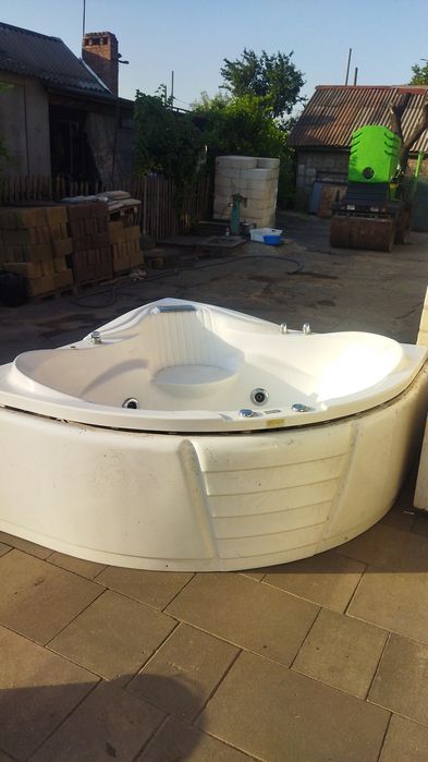 Джакузі у гарному стані