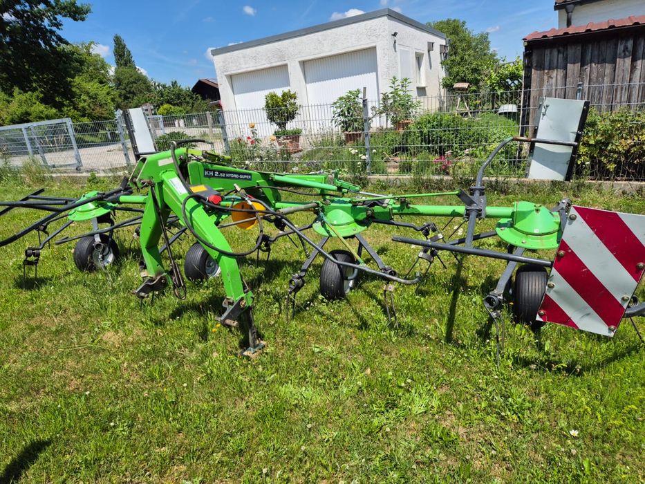 Przetrząsarka do siana Deutz Fahr KH 2,52 Hydro-Super
