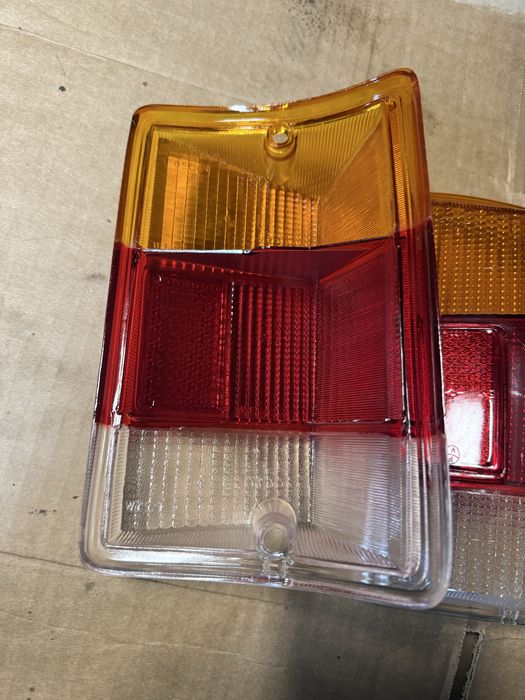 Klosze lampy  tylnych fiat 126p bambino Nowe FL ST EL