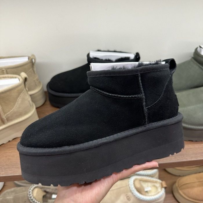 Угги UGG Уггі UGG Classic Mini Platform  Жіночі угги на платформі