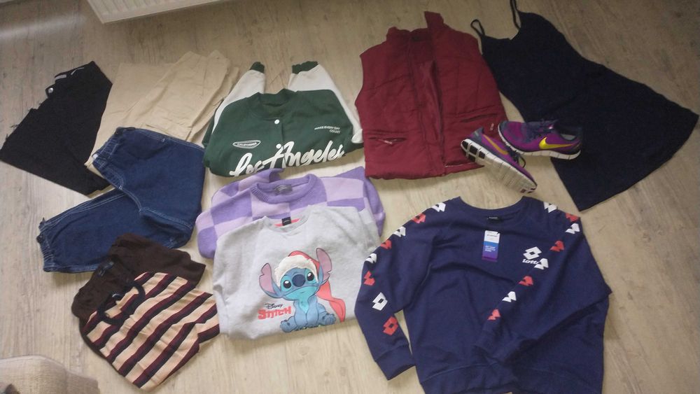 Nowe i używane markowe dla nastolatki 158/160 adidas NIKE Lotto Stich