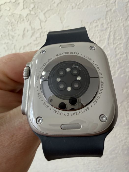 Apple Watch Ultra 49mm Titanium Midnight Ocean Band A2622