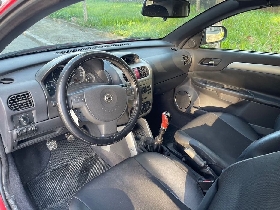 Opel tigra ano 2005 gasolina