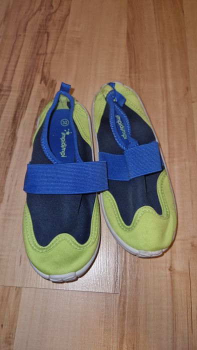 Продам аквашузи 32 розмір