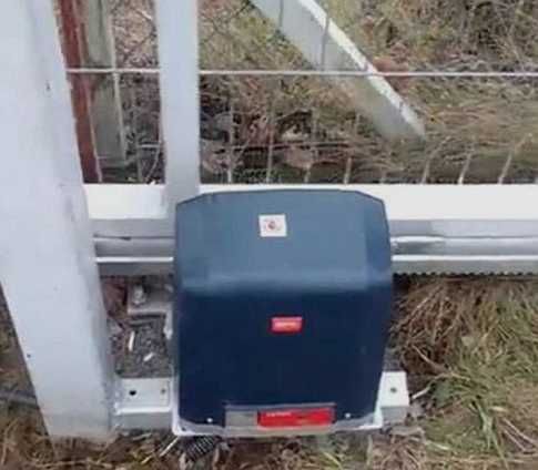 Automat bramy przesuwnej BFT DEIMOS ULTRA A600 DO BRAMY pilot montaz