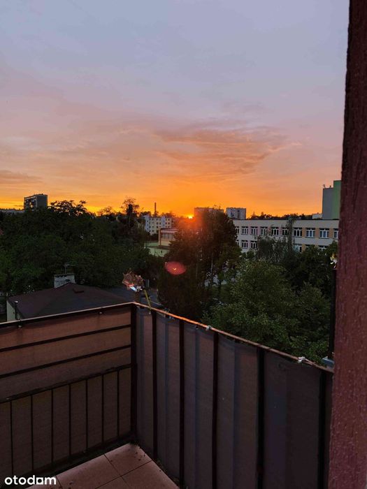 60 m² w centrum Pruszkowa balkon 2 piwnice duży potencjał aranżacyjny