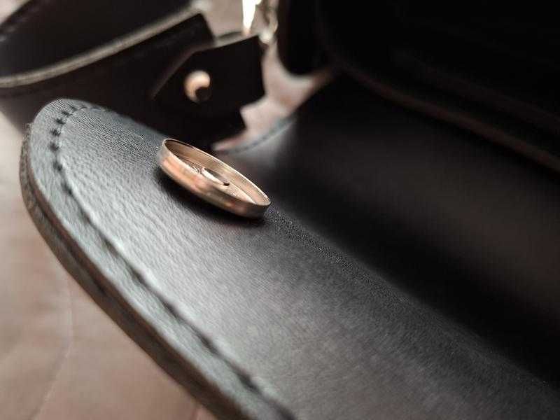 Жіноча сумка з двома ремінцями