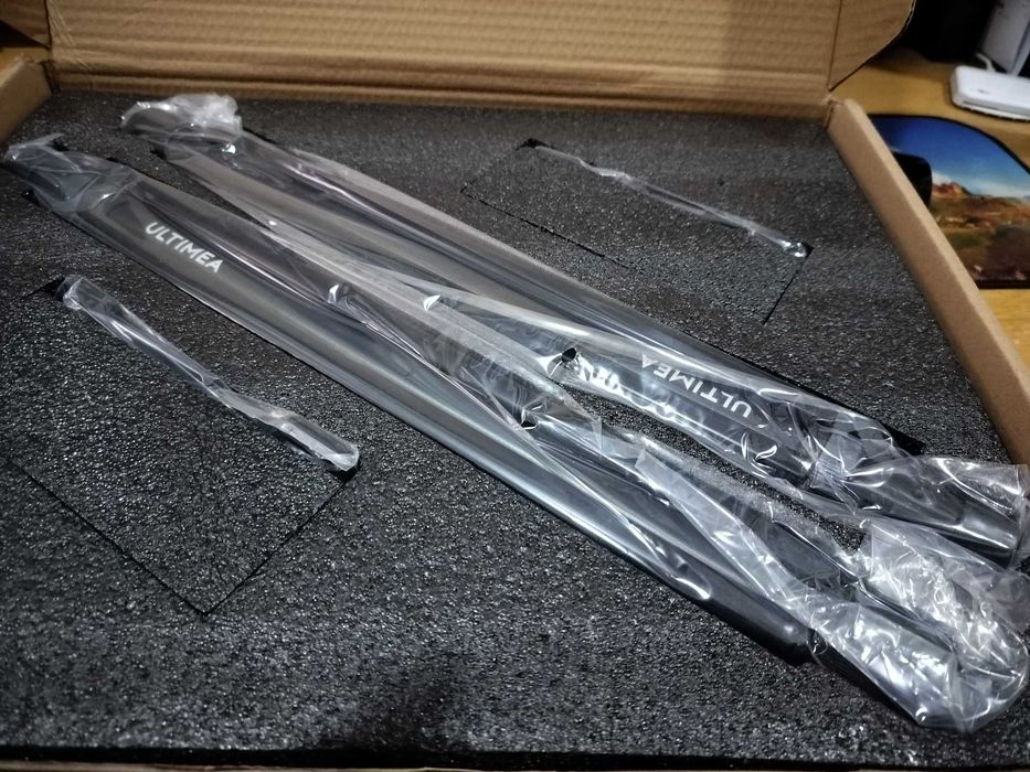 Surround Column Stands64171269966466121