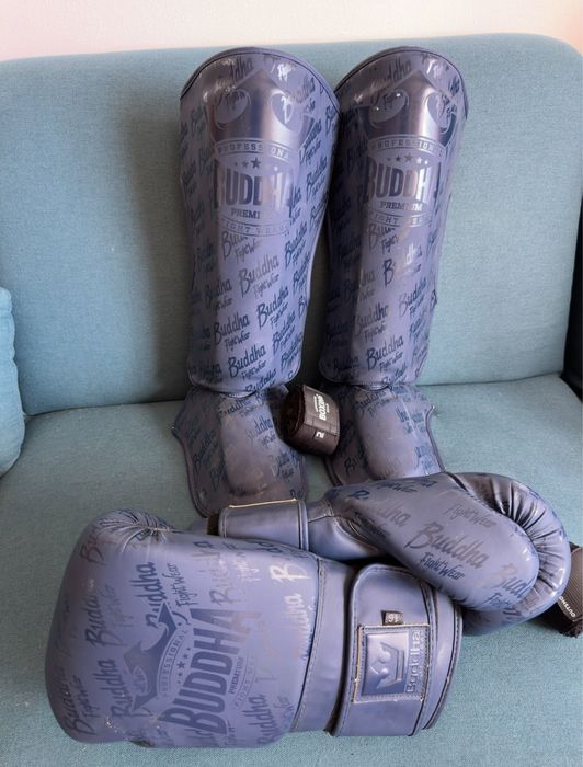 luvas de boxe, caneleiras anatômicas e bandagens elásticas BHUDDA