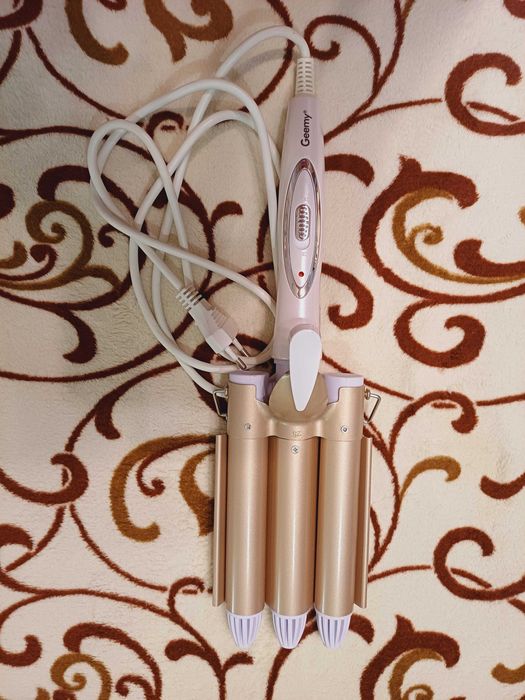 Плойка потрійна для завивки волосся. б/в,в чудовому стані. Geemy.