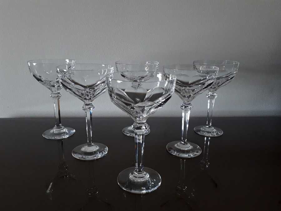 Taças de champanhe em cristal Atlantis sem uso