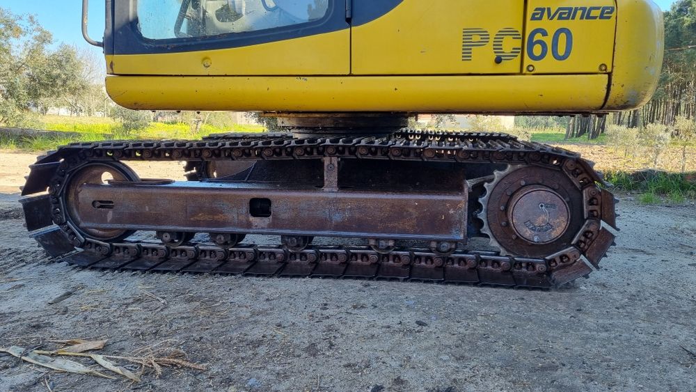 Giratória Komatsu PC 60-7 Avance
