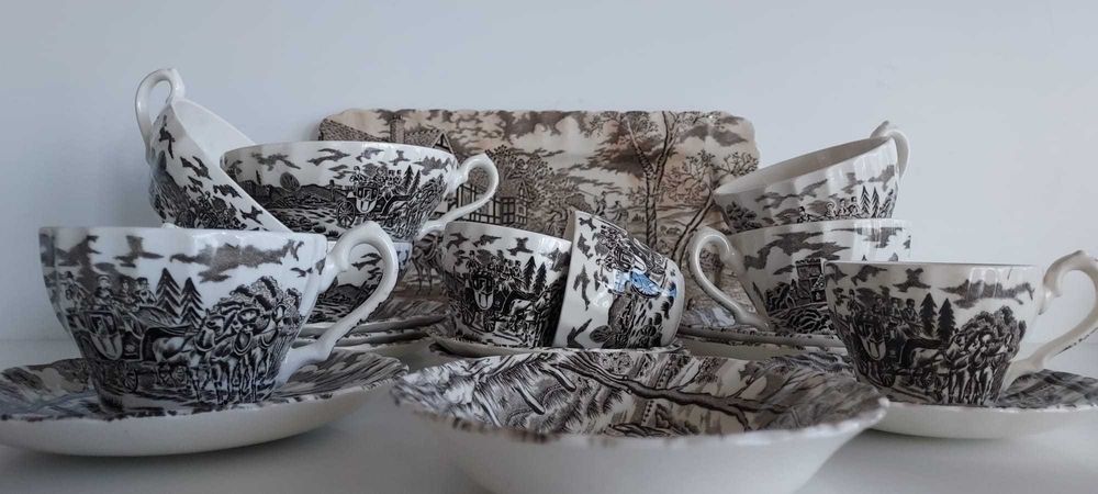 Conjunto vintage - chá, café, consommé - LOIÇA INGLESA