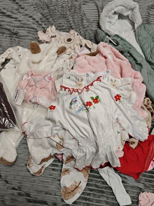 Продам дитячі речі, футболки, боді, пісочники 0-3міс
