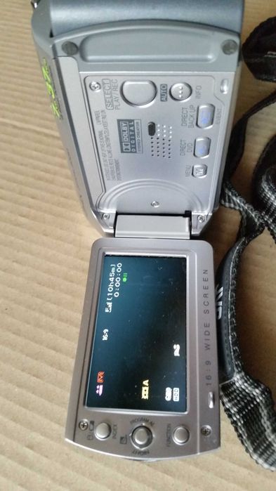 Видеокамера JVC GZ-MG130E