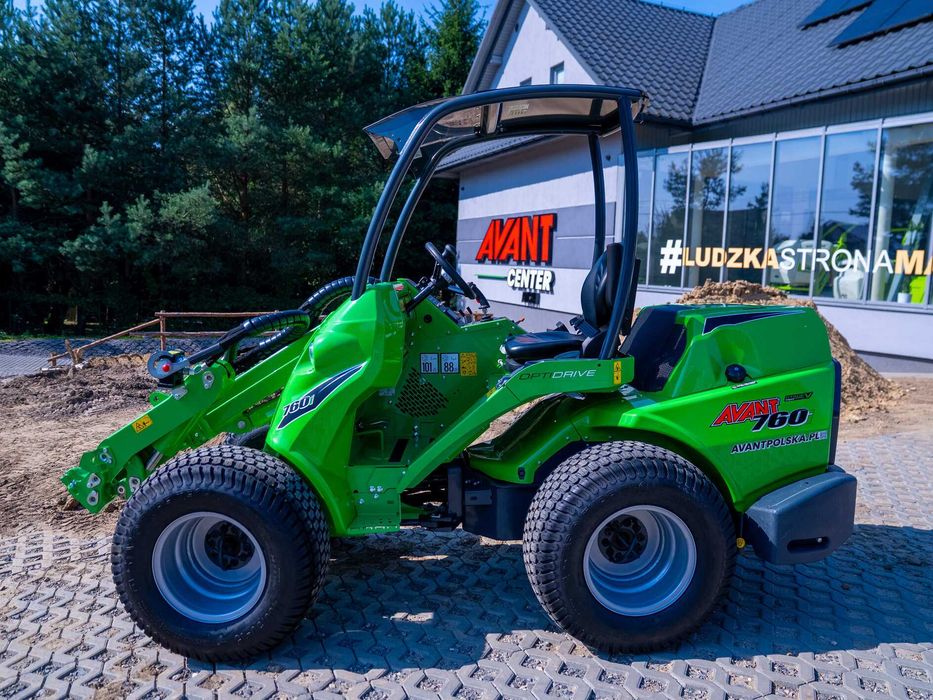 Miniładowarka Avant 760i wyprzedaż rocznika
