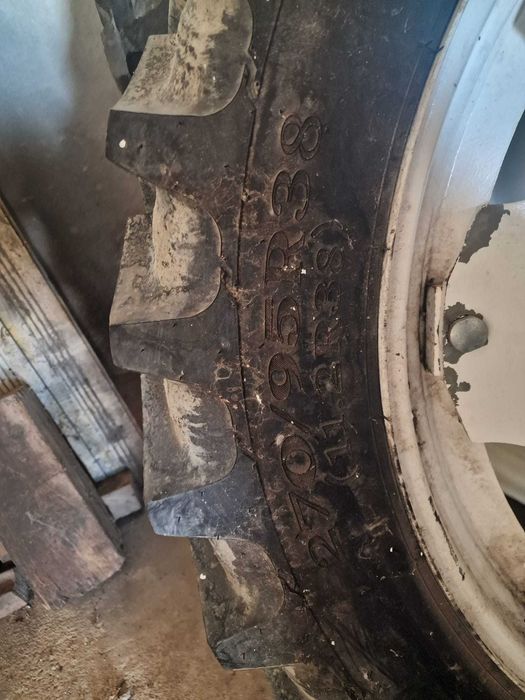 Rodas estreitas para trator New Holland