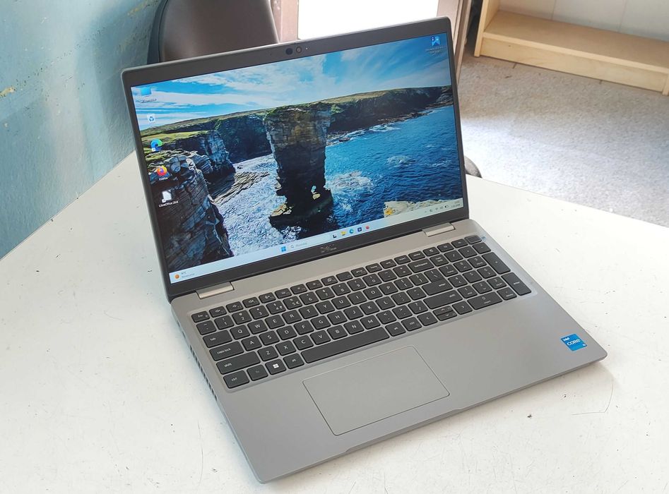 Laptop Dell Latitude 5530 r2022, i5-1245U, 32GB DDR4, SSD 512 NVMe