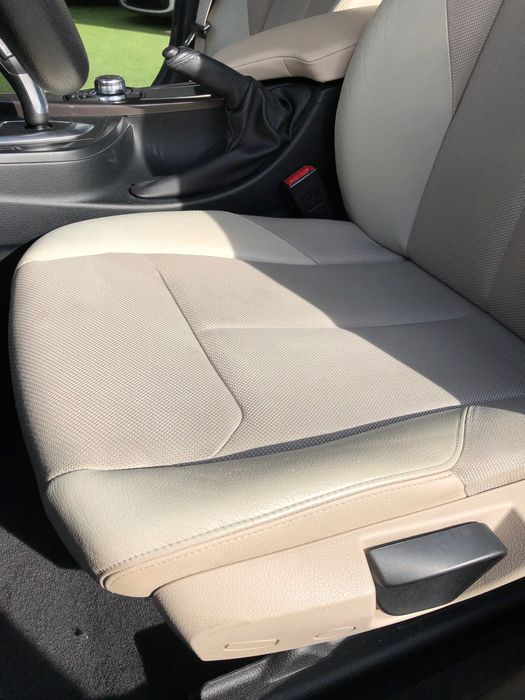 Interior BMW em ótimo estados