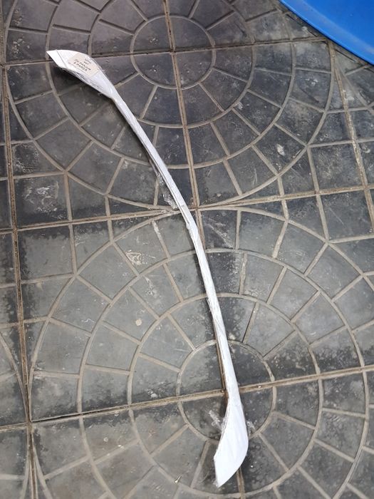 Молдинг (хром) на мерседес 447