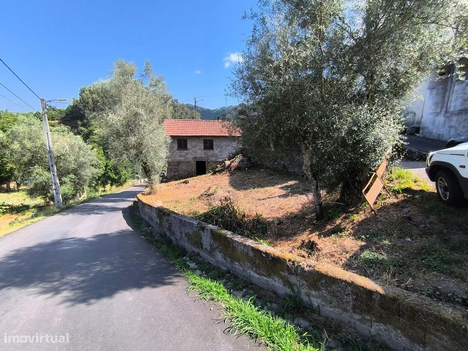Casa para Restauro em Boivães – Ponte da Barca