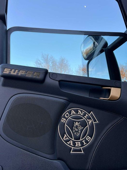 SCANIA R520 V8 Edicao Limitada 125 anos