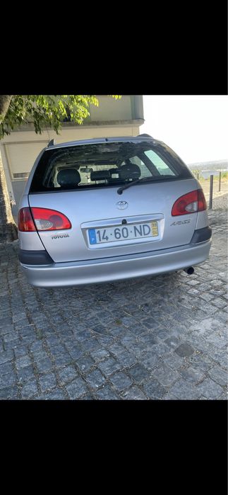 Toyota avensis com 139 mil km