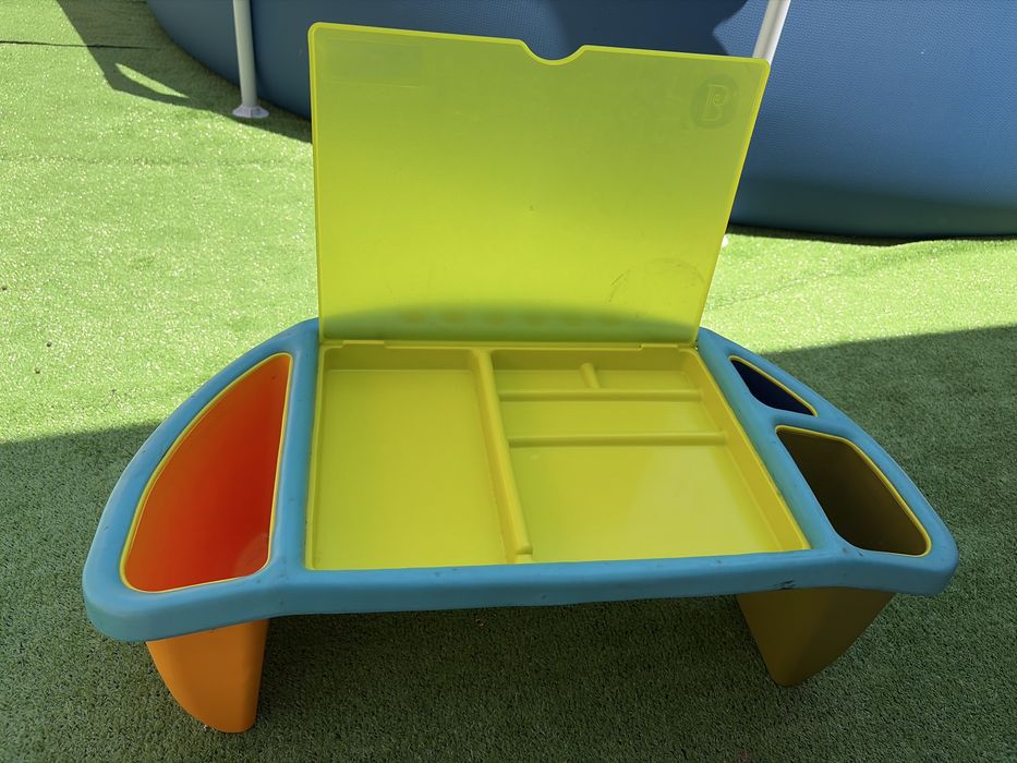 Mesa de viagem para crianca