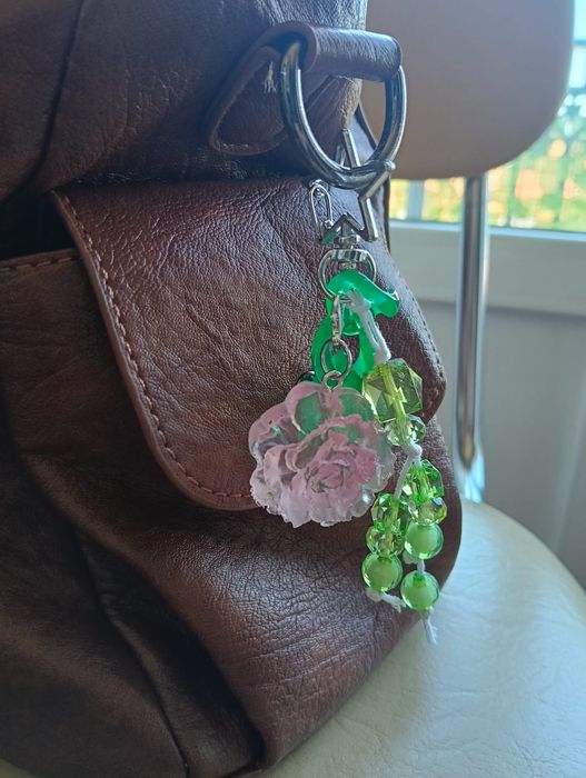 Bag charm artesanal FLOR