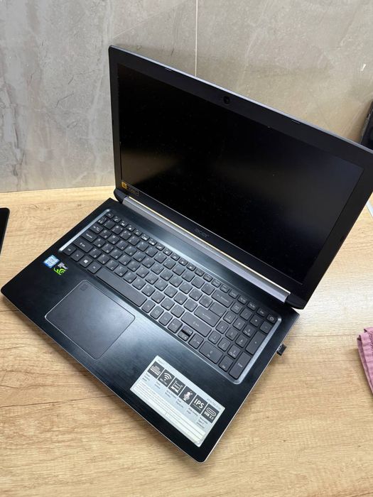 Продам ноутбук Acer Aspire 7 (A715-72G-513X) з SSD