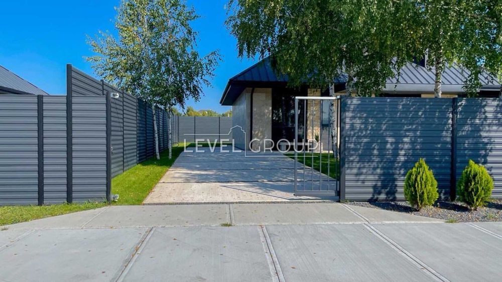 Продаж двоповерхового будинку в с. Іванковичі Київська область