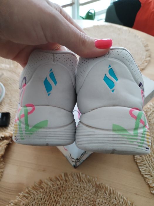 Кросівки Skechers 37р