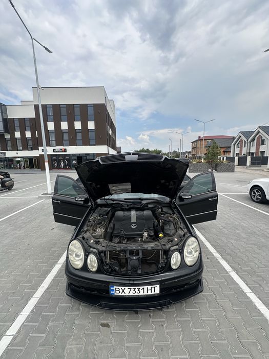 Mercedes Benz W211 E500