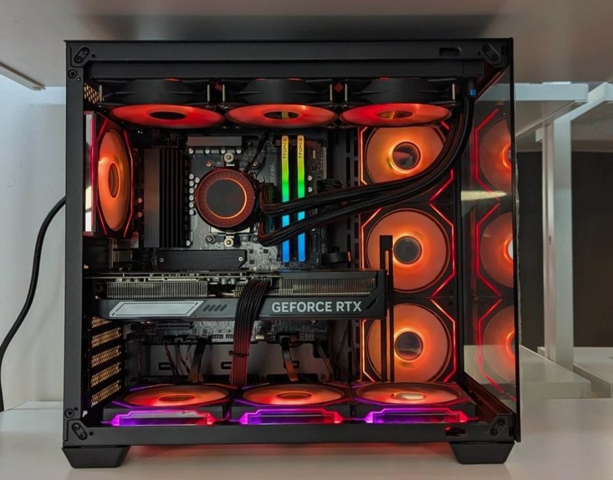 Ryzen 9800X3D/32GB DDR5/SSD de 2TB/RTX 5080 16GB
E
eliasbernhagen