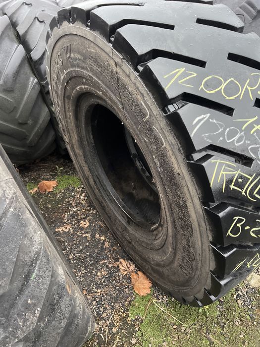 Opona używana 12,00R20