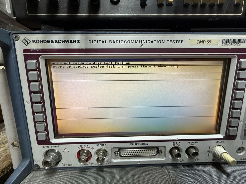 Rohde & Schwarz CMD 55 – Tester Radiokomunikacyjny, PLOMBY FABRYCZNE, Sprawny POST