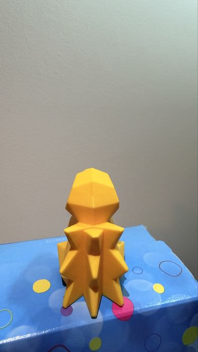 Boneco Pokémon Cyndaquil estilo low poly decorativo