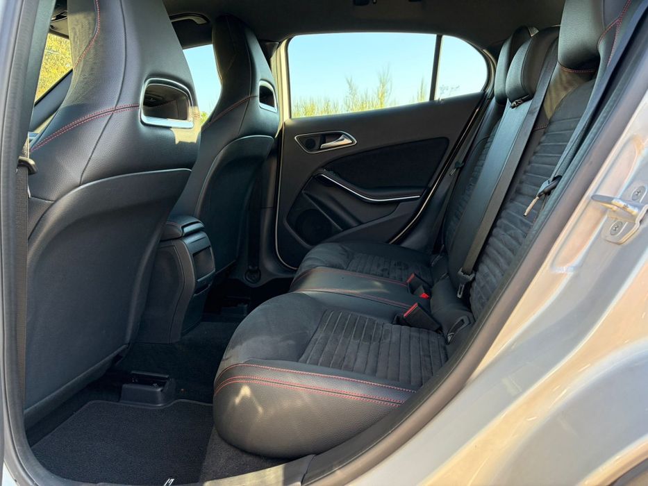 Mercedes GLA180d AMG Line