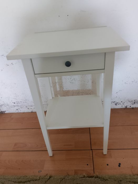Szafka nocna biała Ikea hemnes