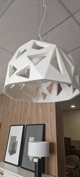 Designerska lampa wisząca nad stół – biała, geometryczna, 40 cm