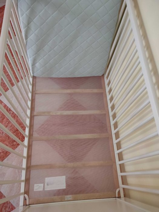 Berço/ cama de bebe com colchão