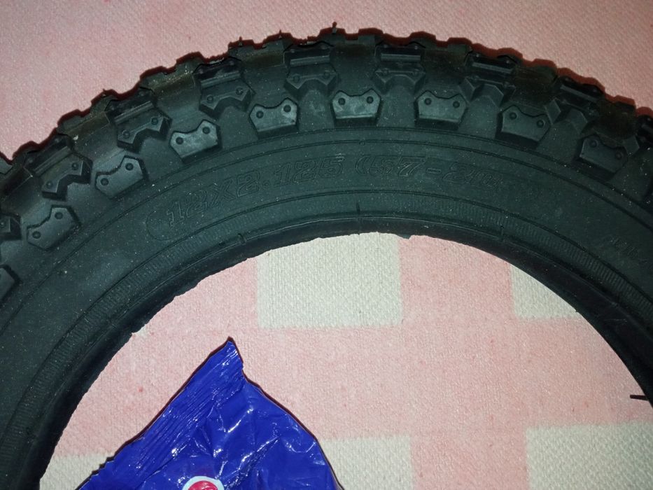 Велопокрышки с камерой на детский велосипед.