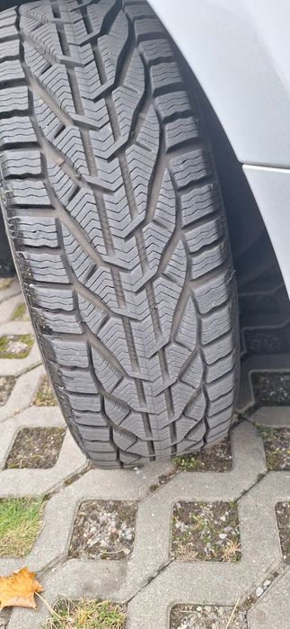 Komplet opon 215/55/16 +felgi 5x100 +kołpaki  do Citroen Jumpy,Peugot